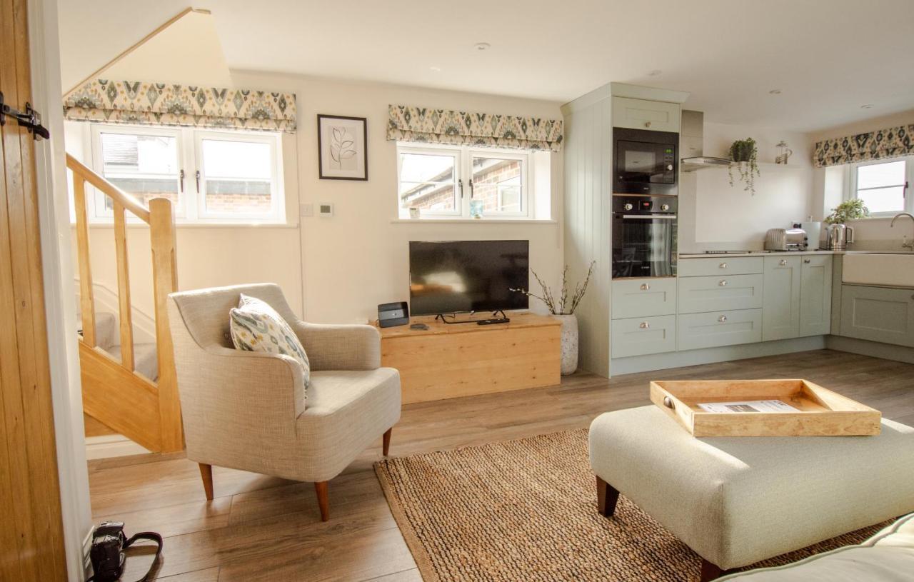 Finwood Green Farm Holiday Cottages-The Calf Shed And The Milk Parlour Henley-in-Arden Exterior foto